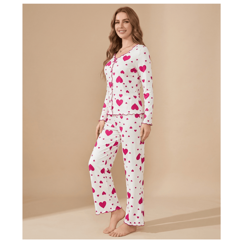 Ensemble pyjama femme coeurs en coton – Confort Douillet & Style UniqueEnsemble pyjama femme coeurs en coton doux et confortable, parfait pour vos nuits. Découvrez notre collection et craquez pour le style et la qualité.