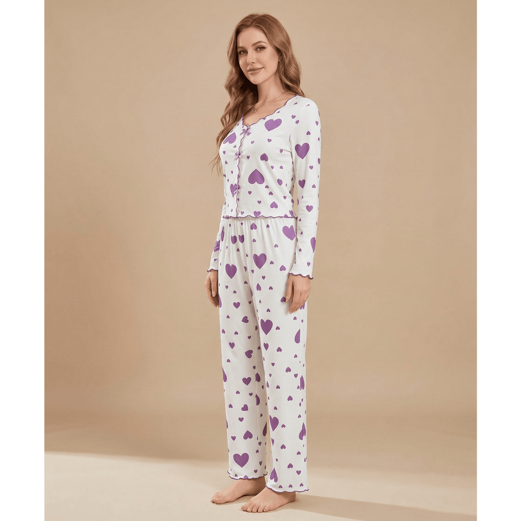 Ensemble pyjama femme coeurs en coton – Confort Douillet & Style UniqueEnsemble pyjama femme coeurs en coton doux et confortable, parfait pour vos nuits. Découvrez notre collection et craquez pour le style et la qualité.