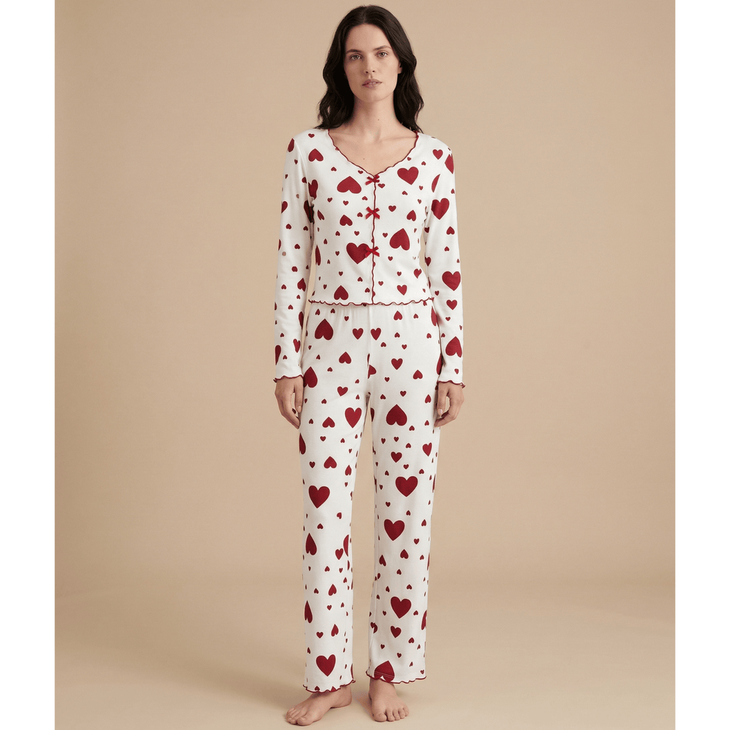 Ensemble pyjama femme coeurs en coton – Confort Douillet & Style UniqueEnsemble pyjama femme coeurs en coton doux et confortable, parfait pour vos nuits. Découvrez notre collection et craquez pour le style et la qualité.