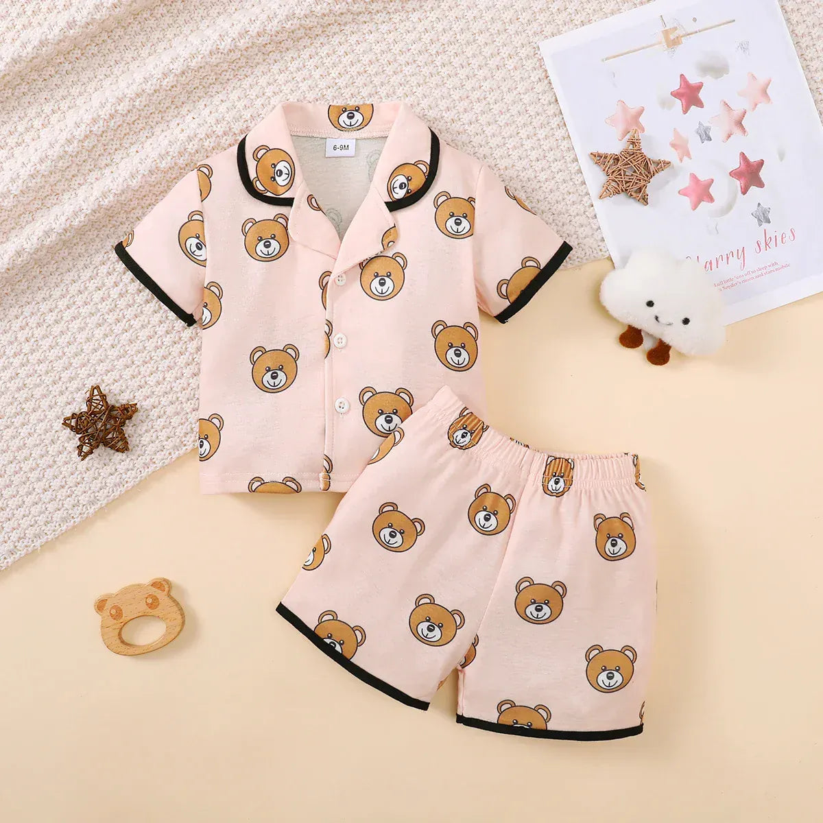 Pyjama bébé 2 pièces – Confort & Style pour de Doux Rêves