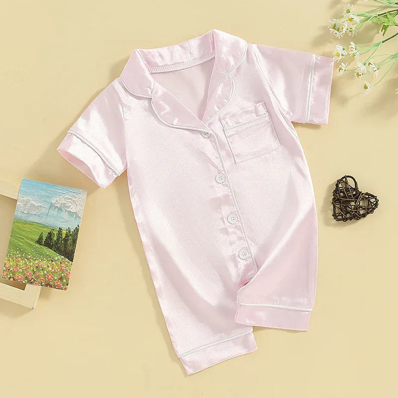 Pyjama bébé en satin – Offrez-lui douceur et confort irrésistible