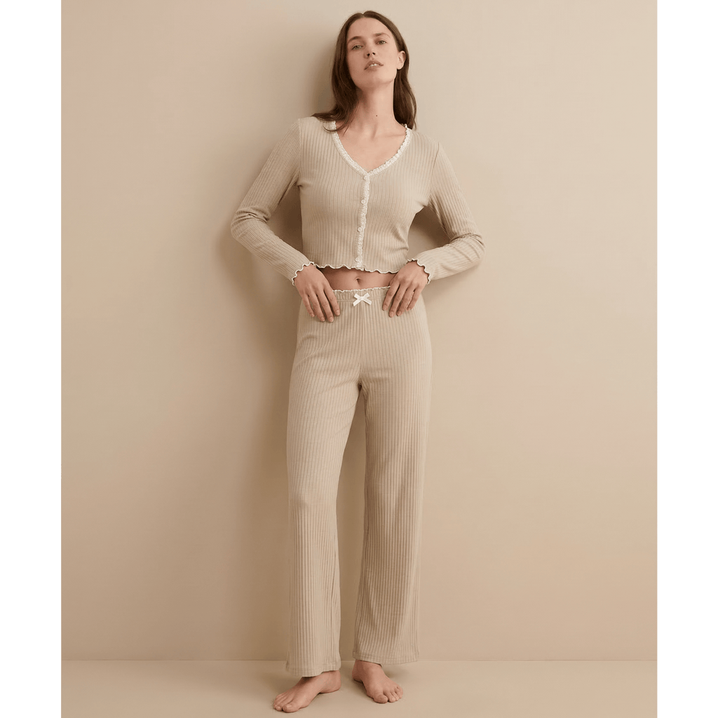 Pyjama femme à manche longue – Confort absolu pour des nuits douces