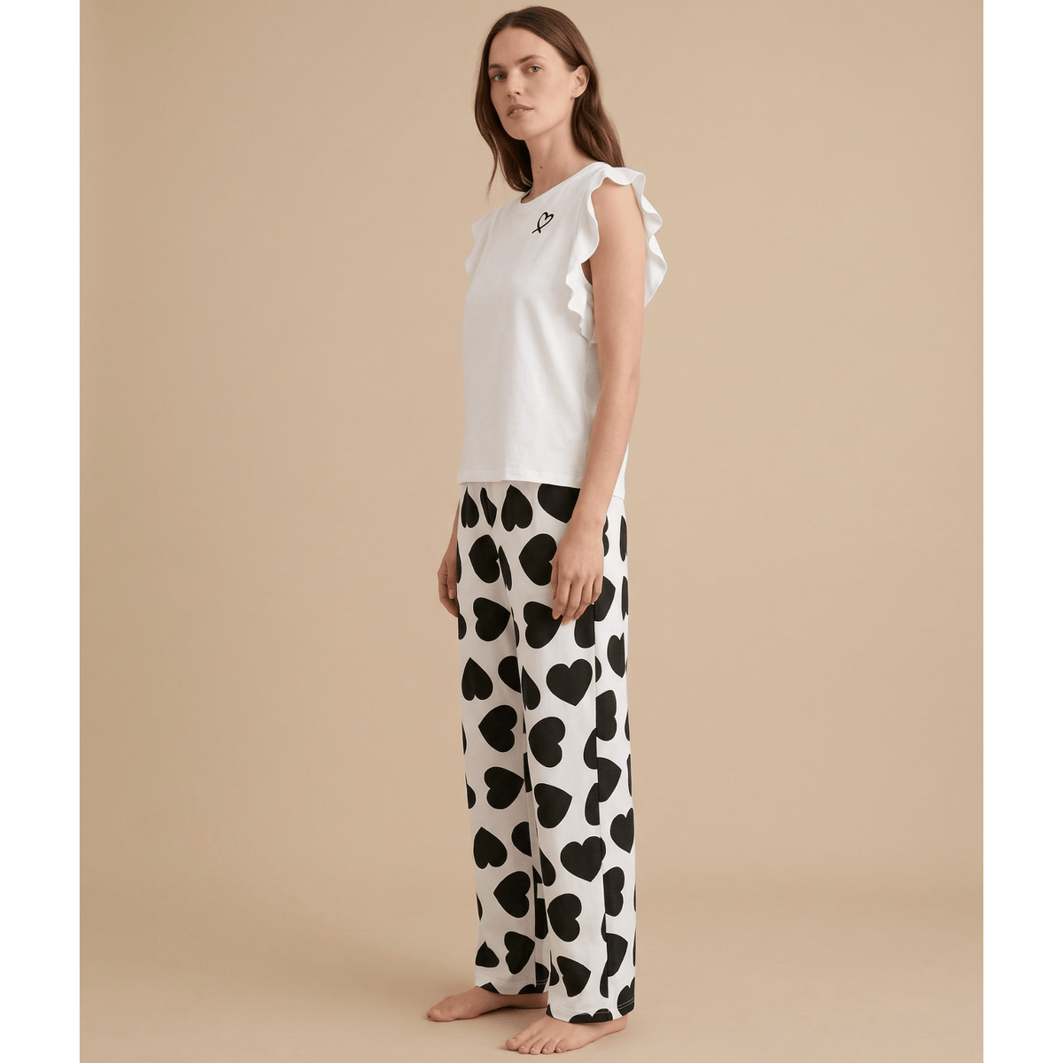 Pyjama femme coeur noir – Charmez vos nuits avec style et confort