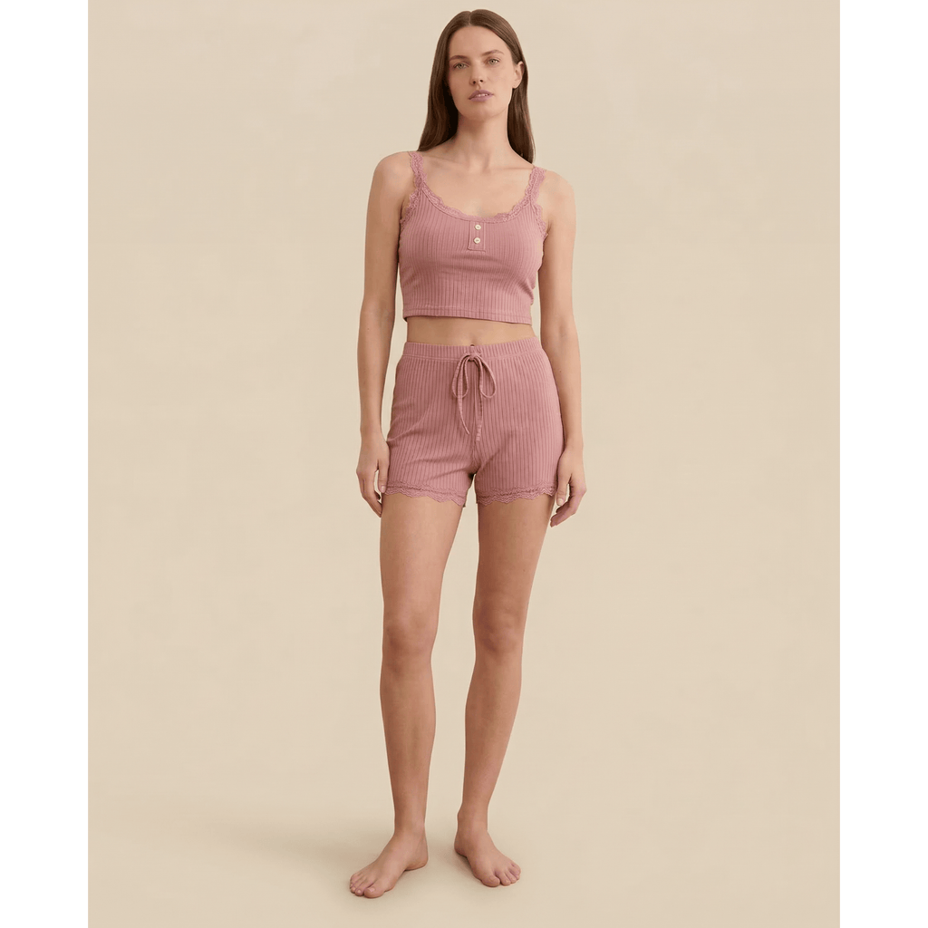 Pyjama femme dentelle en coton – Confort et élégance à découvrir