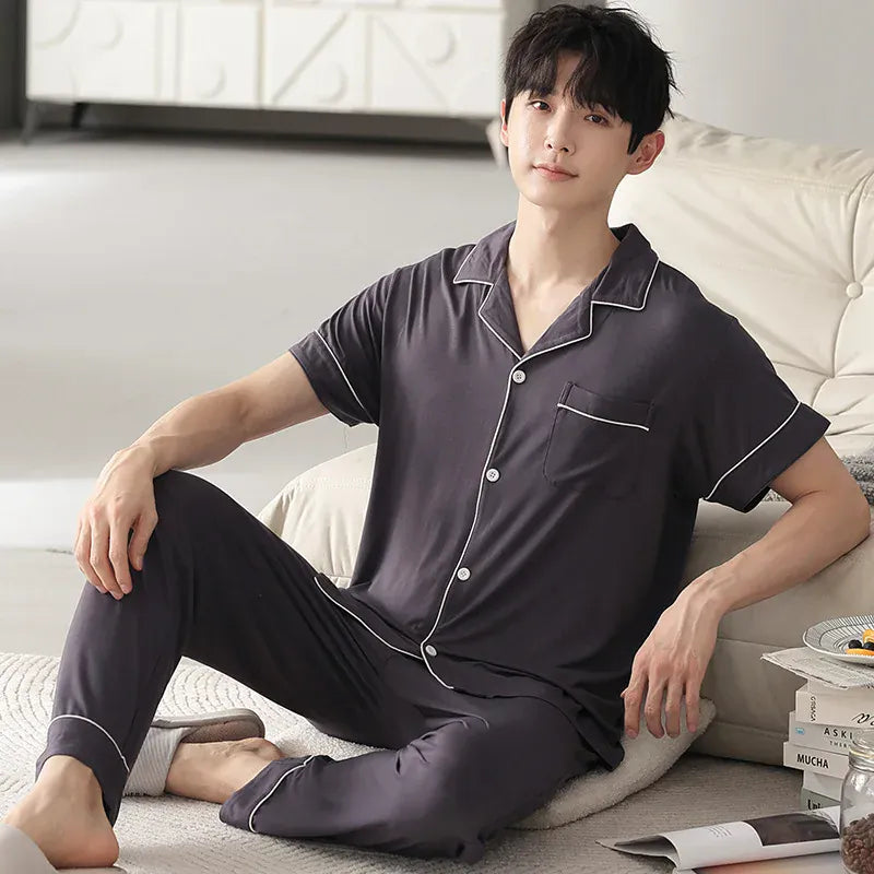 Pyjama homme en satin doux – Confort luxe pour des nuits irrésistibles