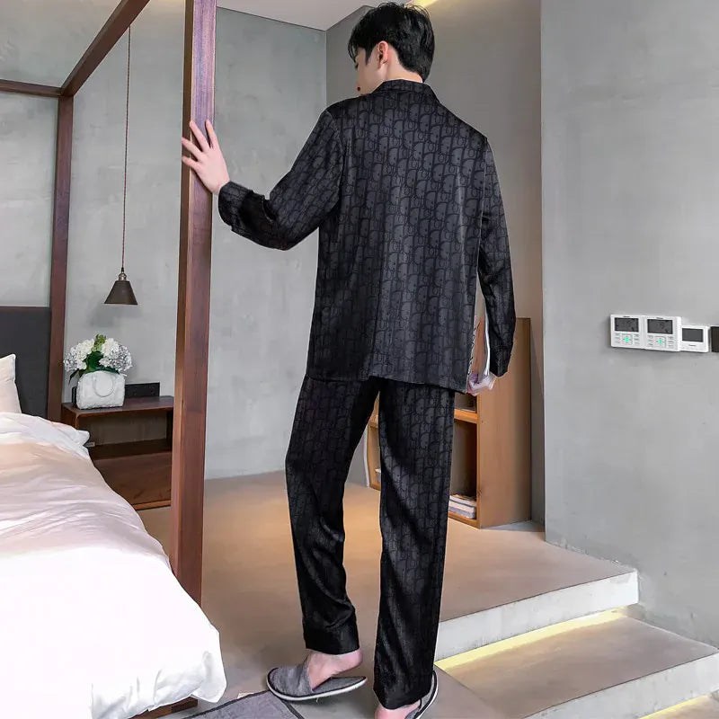 Pyjama homme noir en satin – Élégance et confort irrésistibles