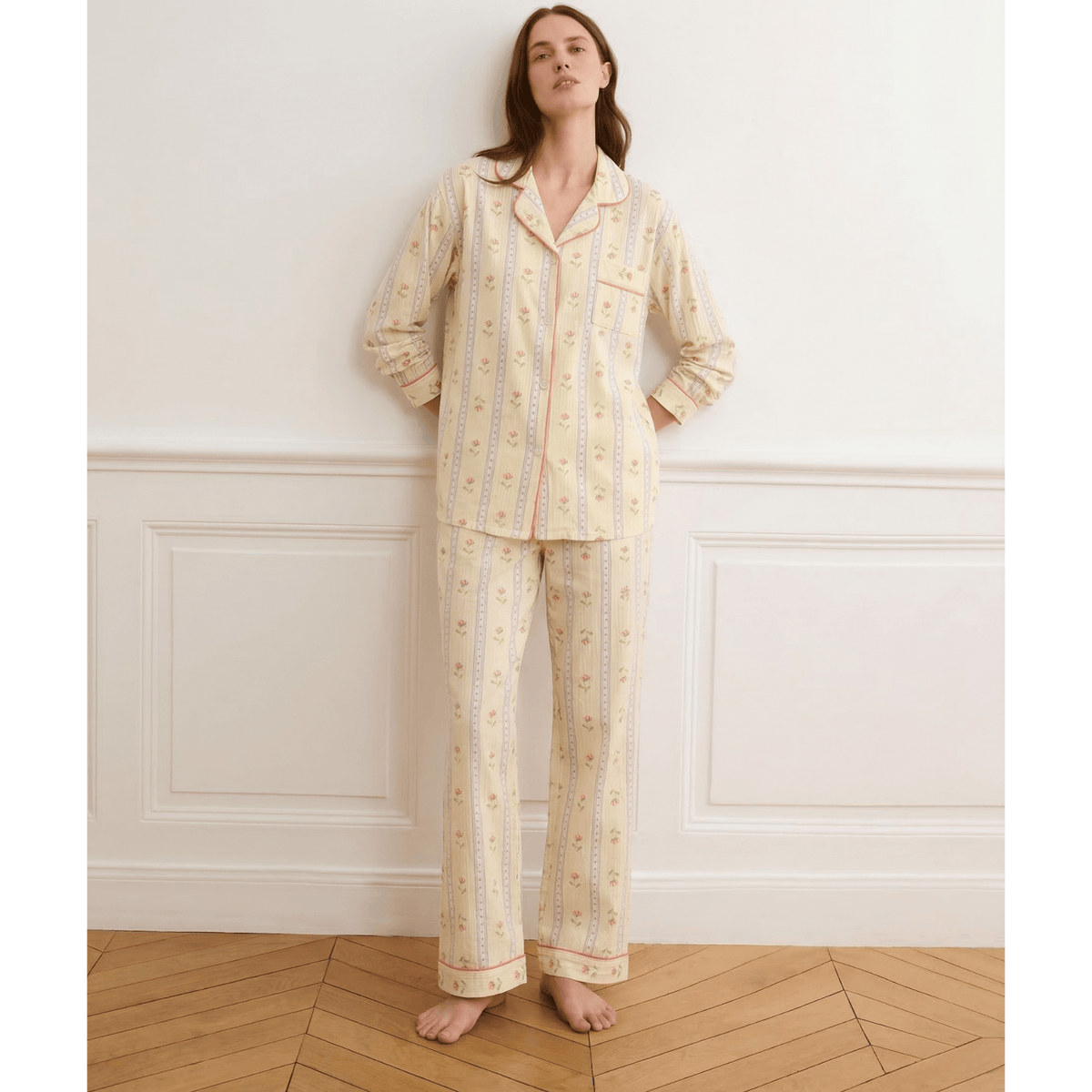 Pyjama jaune à fleur : craquez pour un confort et un style irrésistibles !