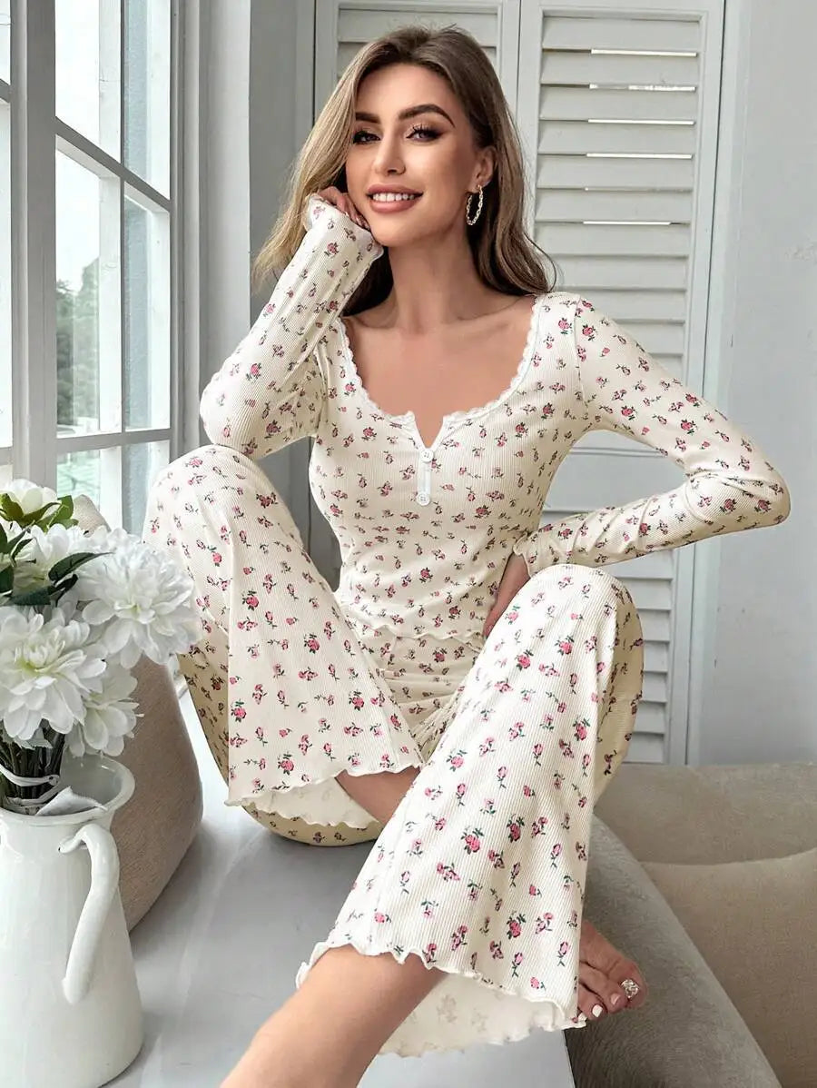 Pyjama manche longue à fleur : confort unique et style élégant