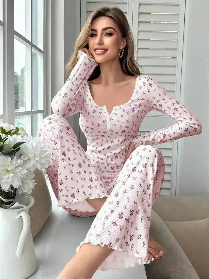 Pyjama manche longue à fleur : confort unique et style élégant