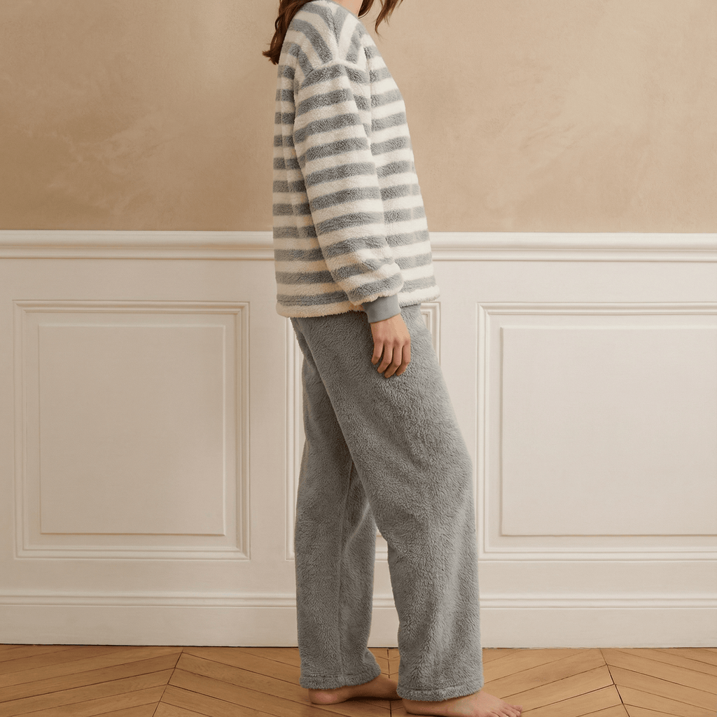 Pyjama polaire pour femme – Confort Absolu & Style Irrésistible