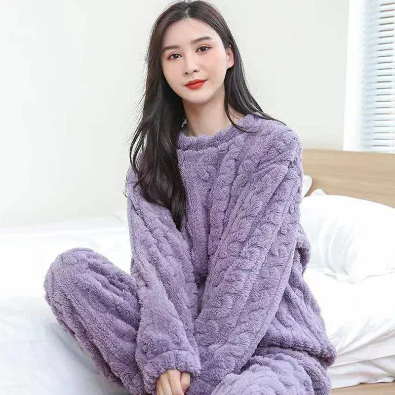 Pyjama polaire violet : Confort ultime et douceur irrésistible