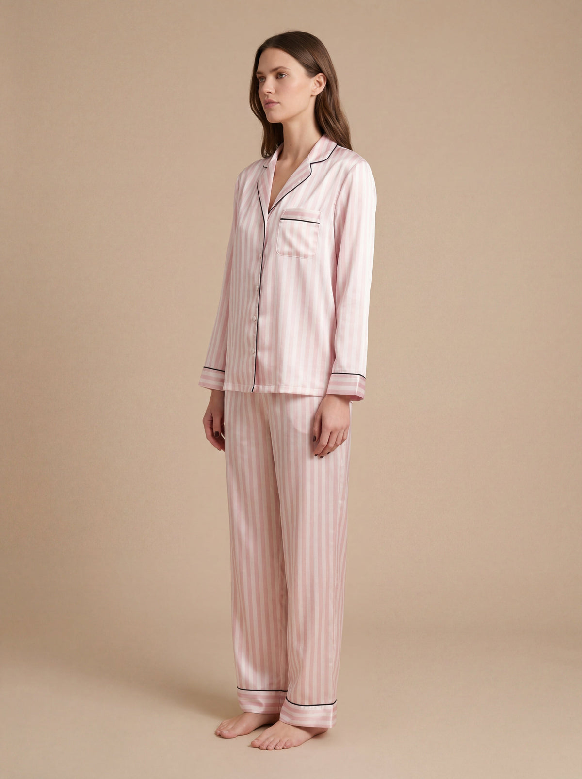 Pyjama satinée femme – Confort luxueux et élégance irrésistible
