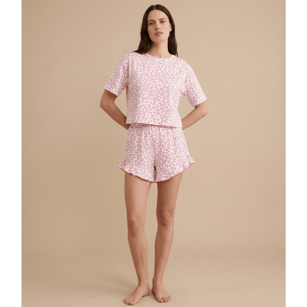 Pyjama short femme leopard rose : Style audacieux et confort ultime